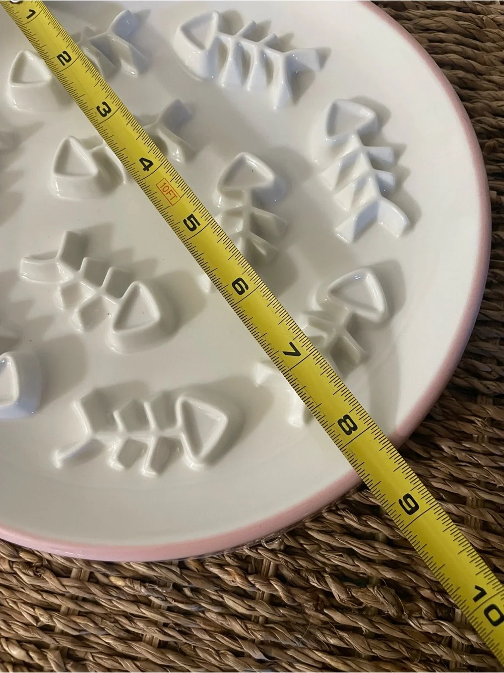 Ceramic Pink and White Slow Cat Feeder 8 Inch