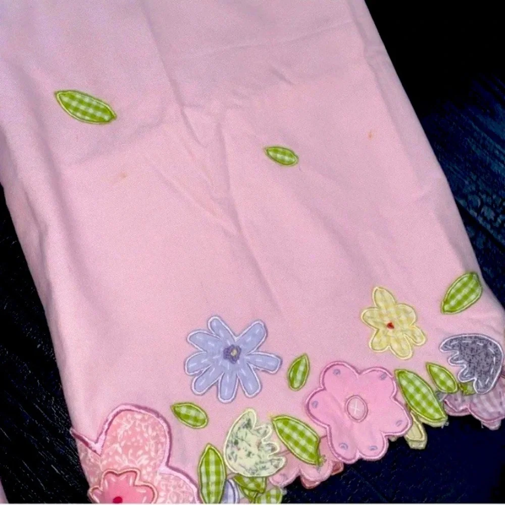 Pottery Barn Kids Pink FLOWER‎ GARDEN Floral Appliqué Window Single Valance (1)
