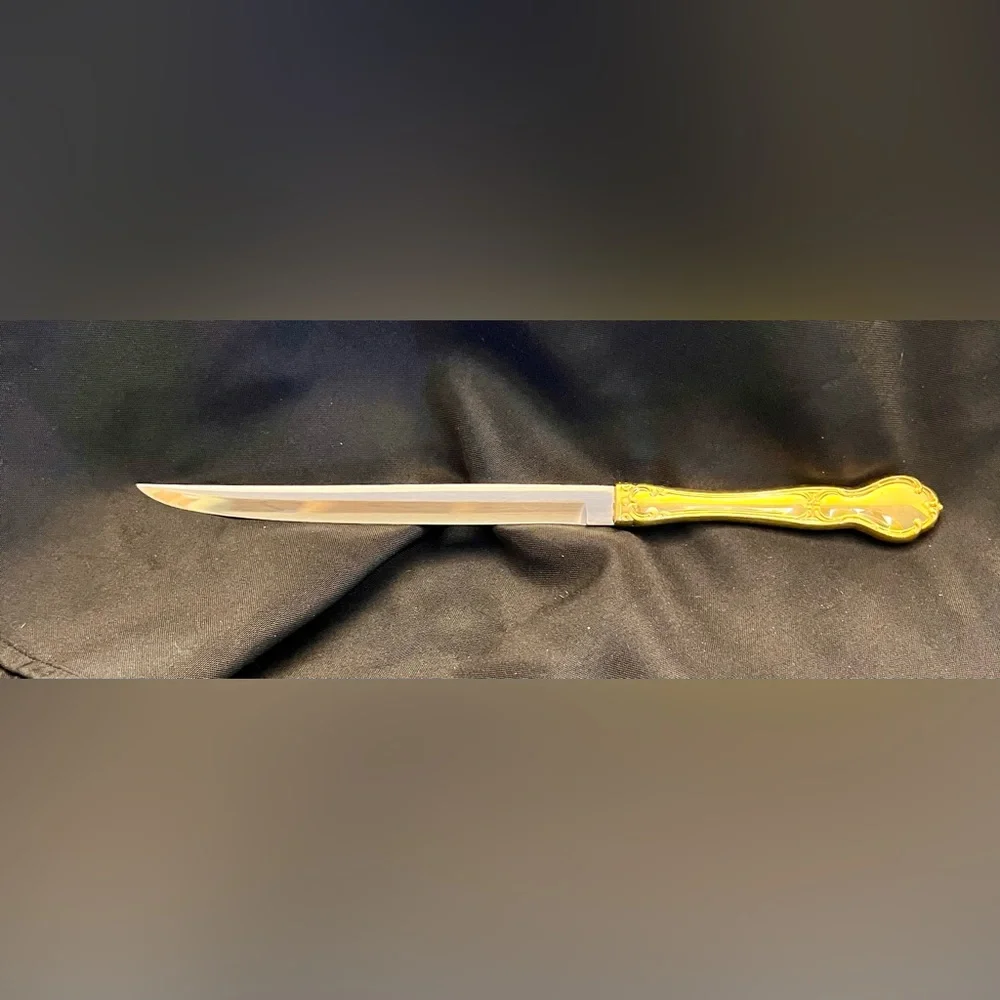 Carvel Hall title vtg