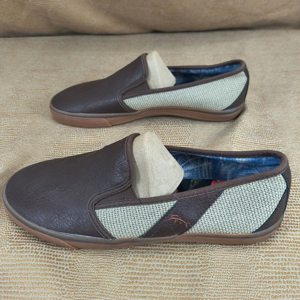 Tommy Bahama all pre
