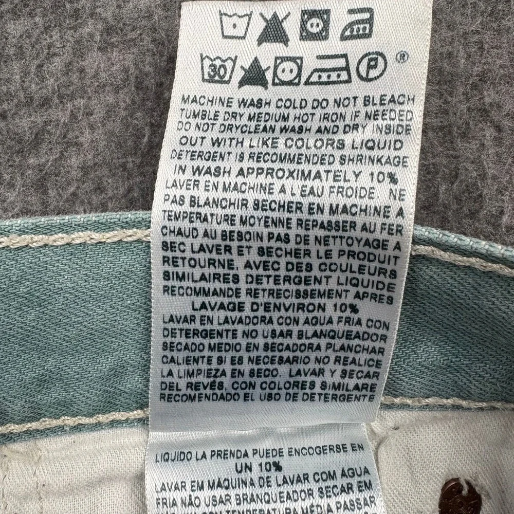 Levis pre owned