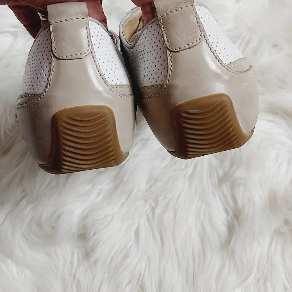 Semler white tan