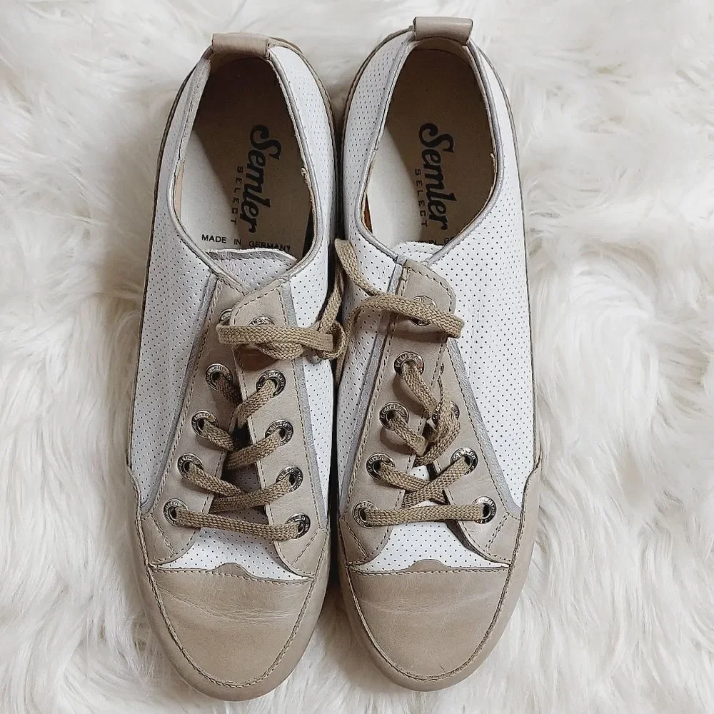Semler white tan