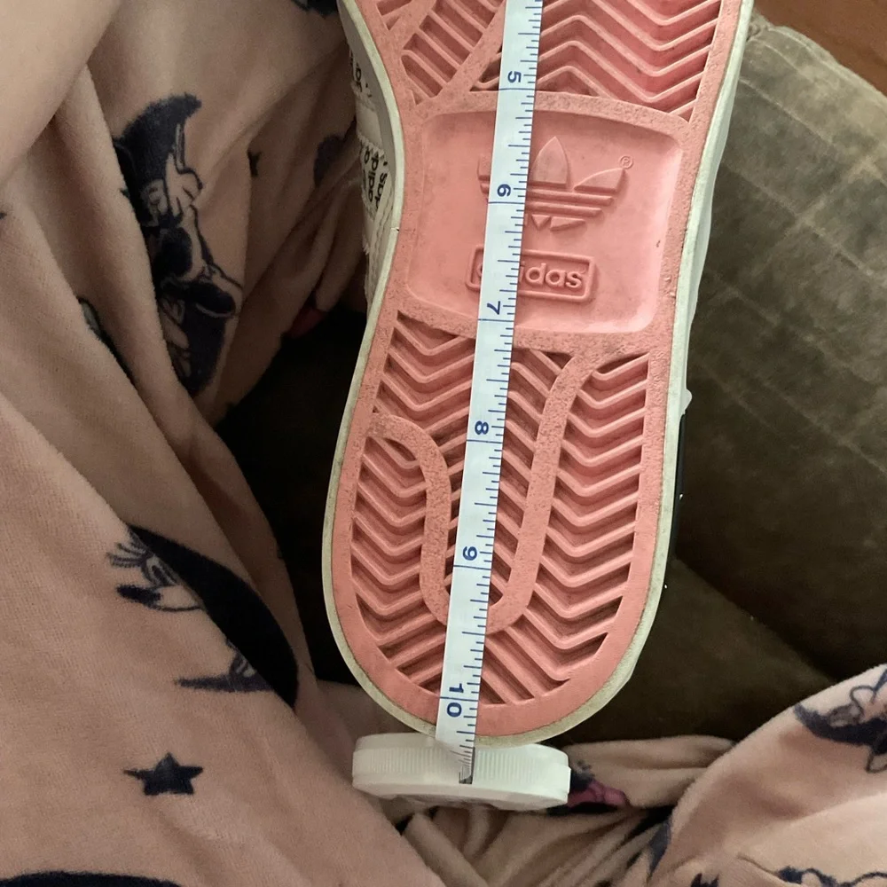Adidas hard court high j‎ logo print