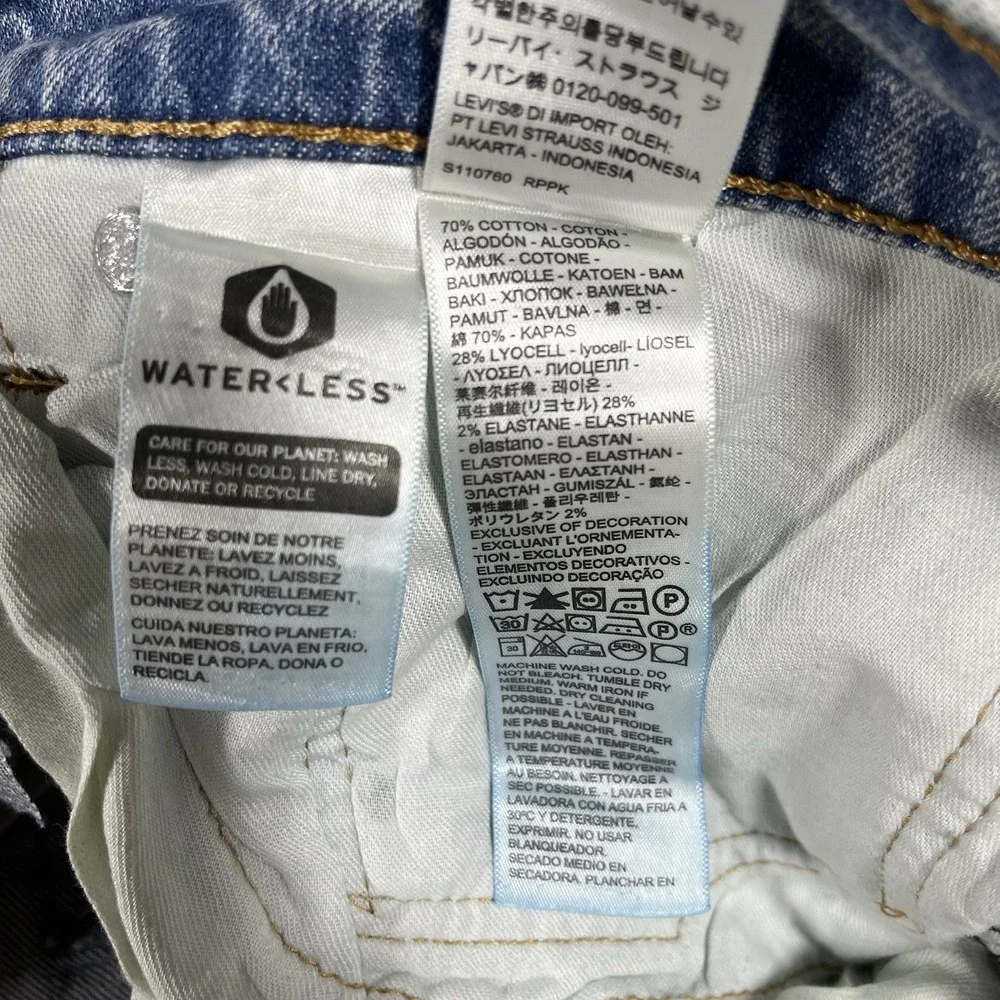 Levis new tag