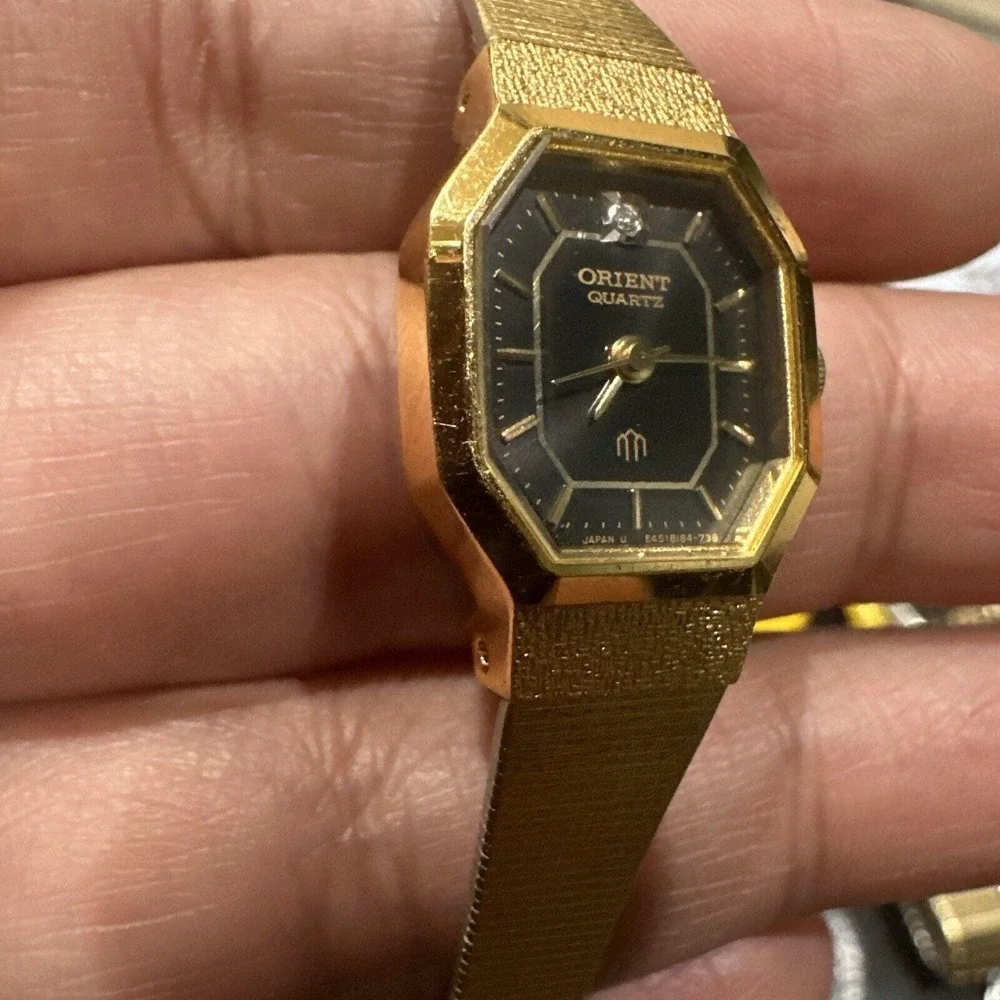 Works 17mm‎ Orient Octagonal Ladies Bracelet Watch Black Dial Quartz Vintage