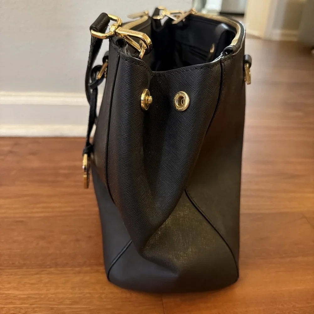 Black Selma Michael Kors Large Crossbody Purse Good Condition No Handles