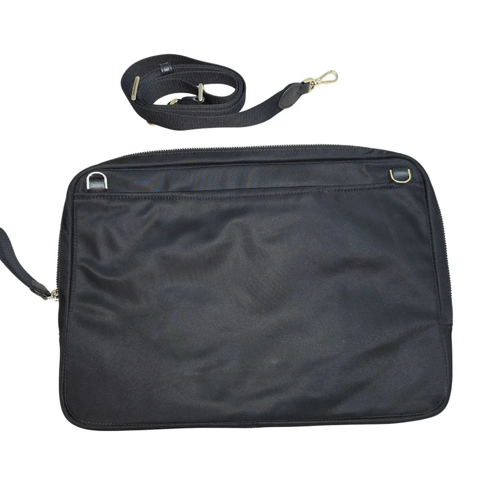 Kate Spade New York main attachment