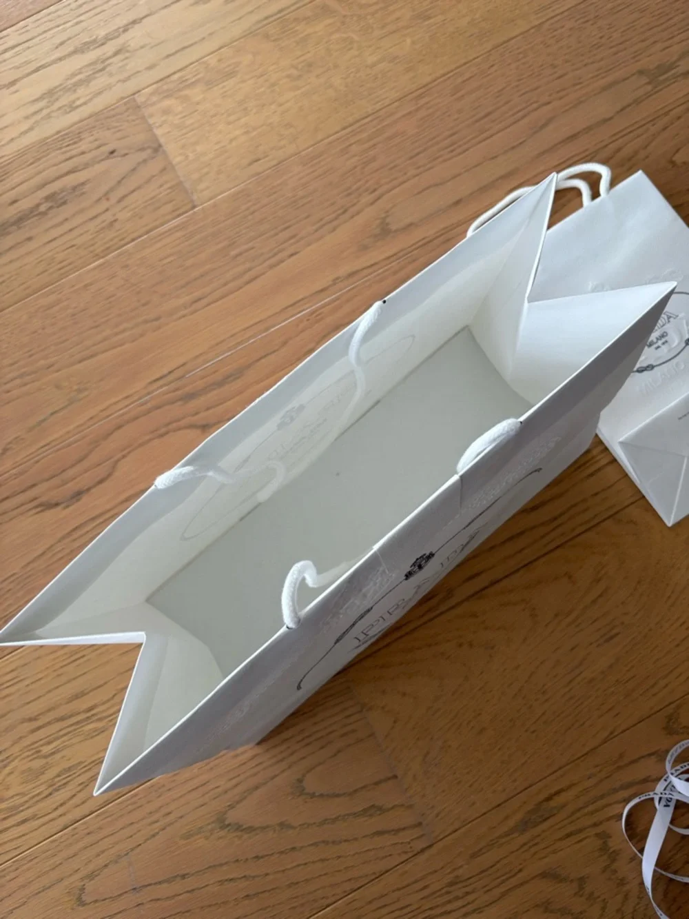 Prada pair paper