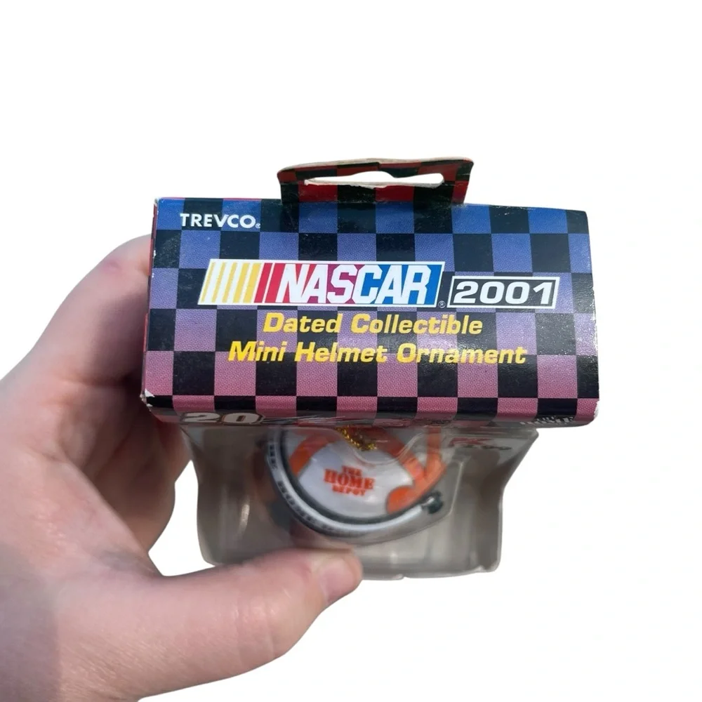 Tony Stewart NASCAR 2001‎ Dated Collectible Mini Helmet Ornament #20 Racing