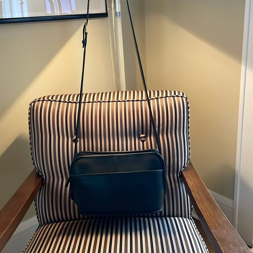 Coach too zipper