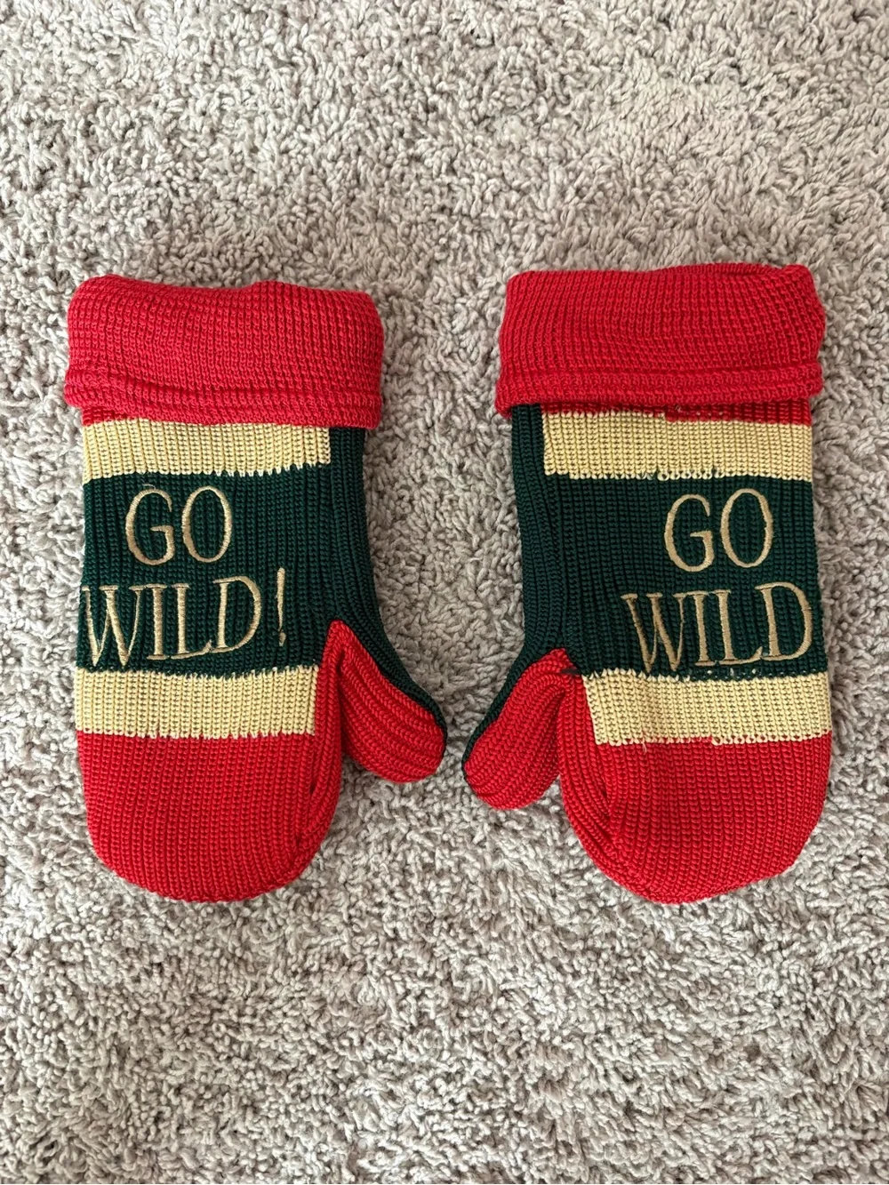 Wild Hockey Team Red & Green Fleece Lined Knit Mittens