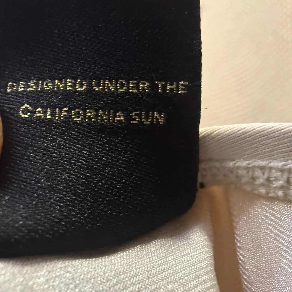 sunn lab swim •gently worn