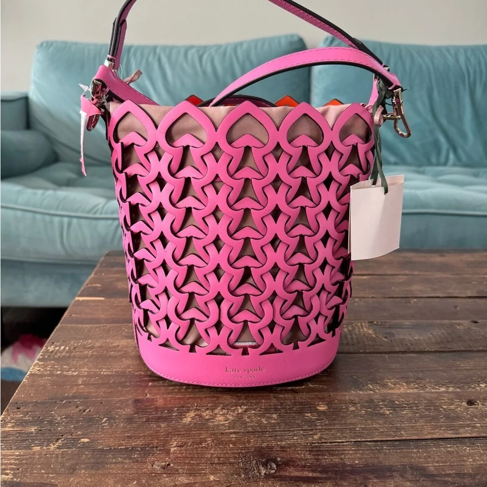 NWT Kate Spade Dorie small bucket bag in Hibiscus Tea