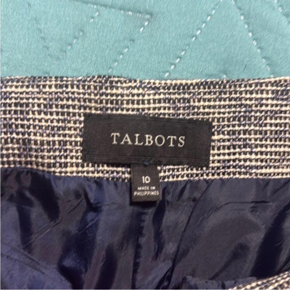 Talbots Tweed Flare Skirt Side Zip Size: 10 Length: 22.5”