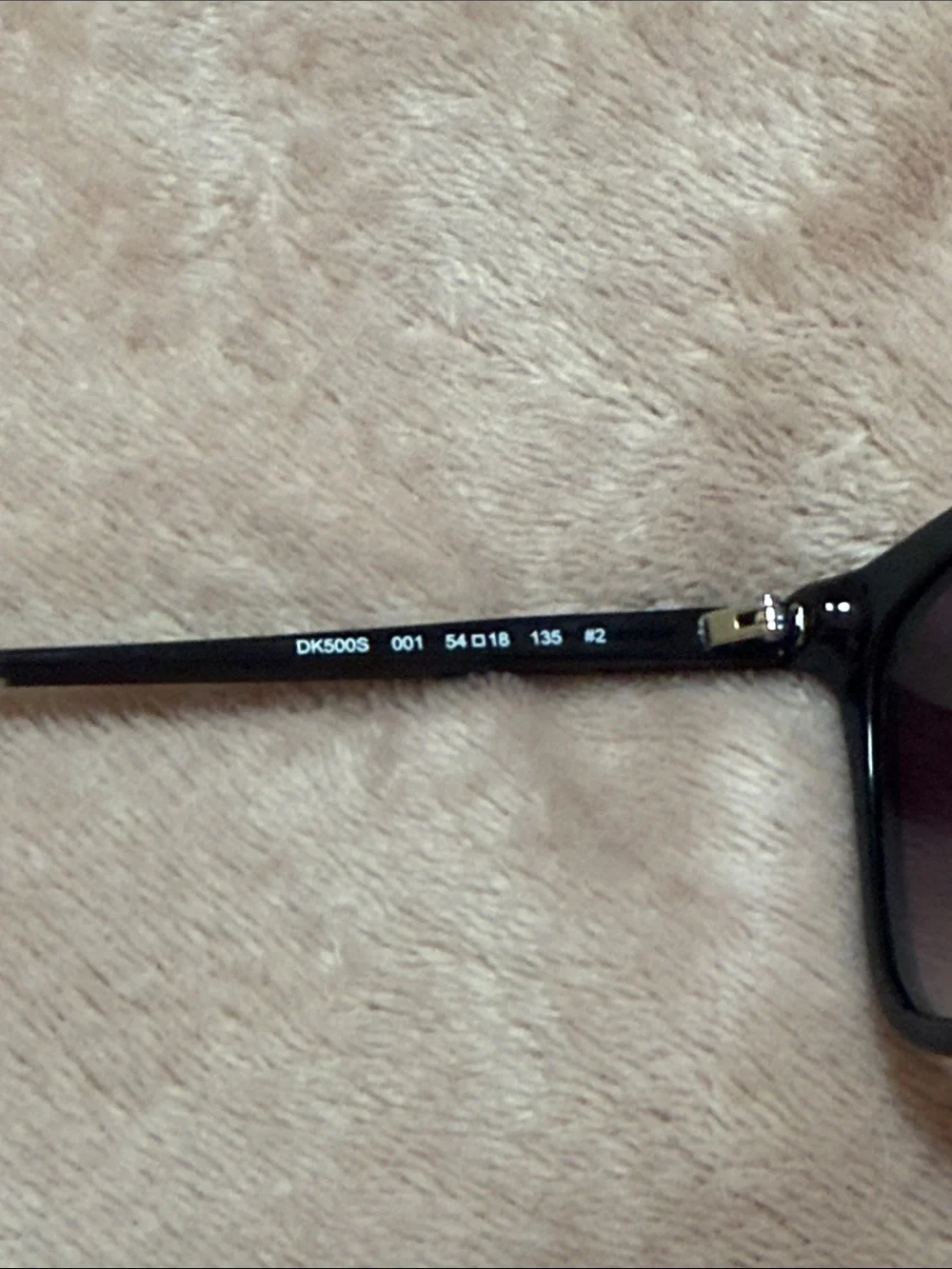 Dkny stylish sunglasses