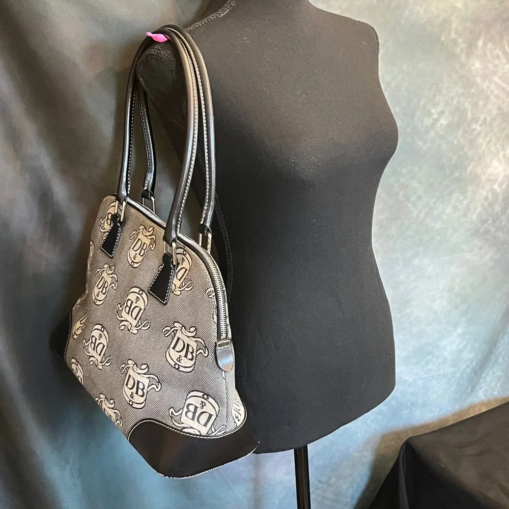 dooney bourke