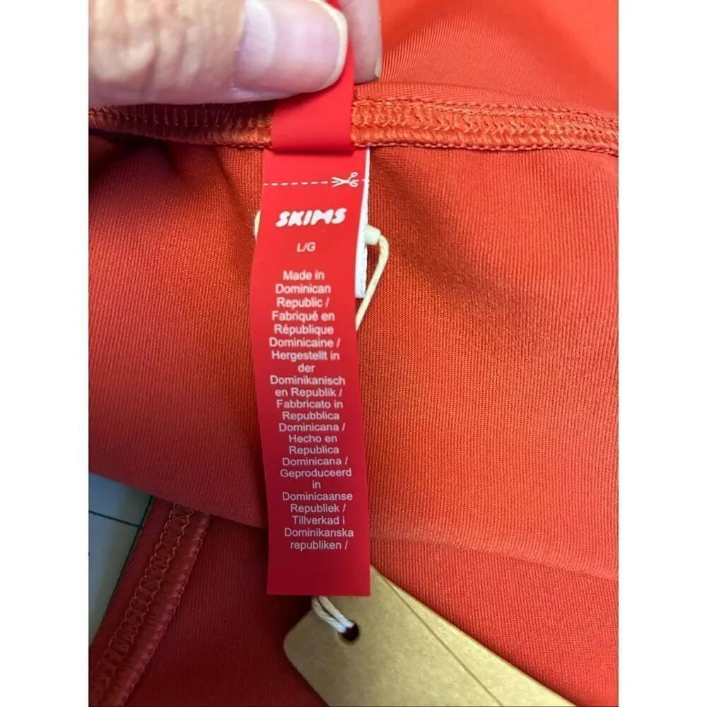 SKIMS nwt swim