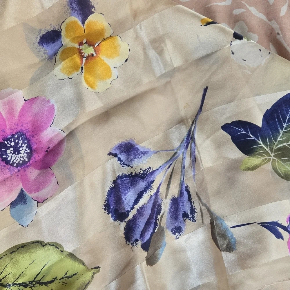 Echo lightweight floral