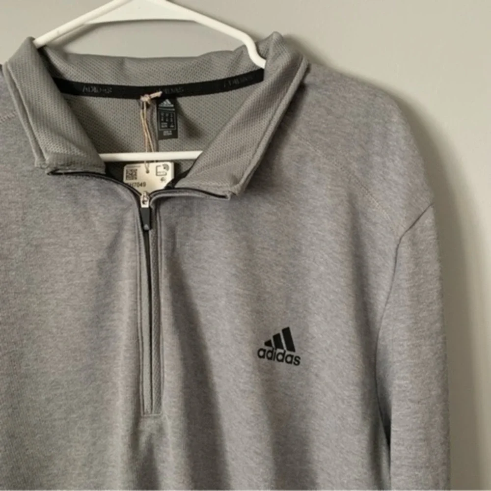 NWT. ADIDAS 3 Stripes 1/4 Zip Long Sleeve