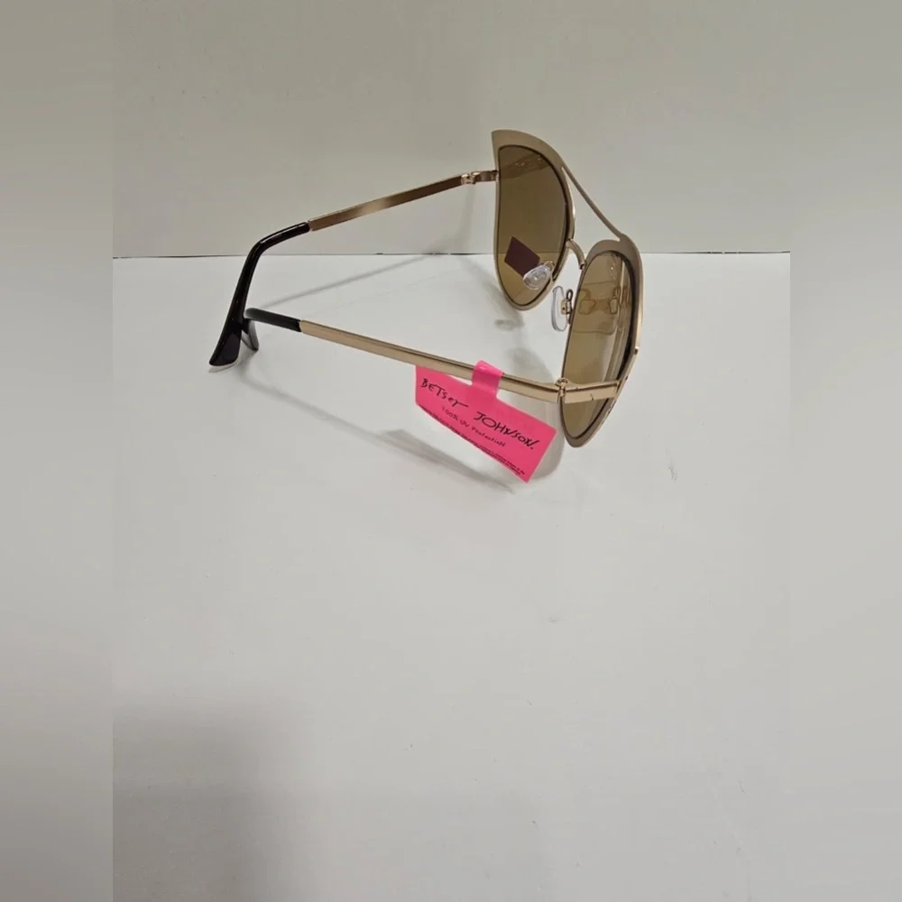 Betsey Johnson nwt betsey