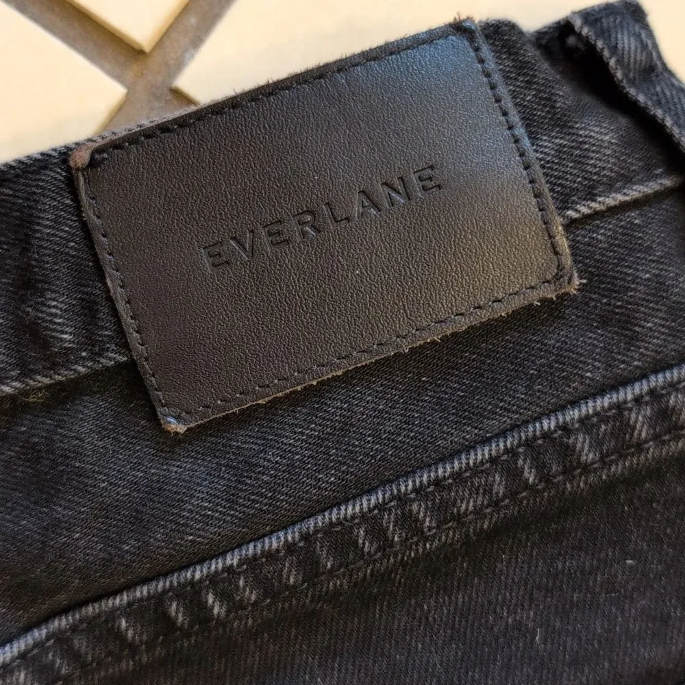 Everlane cheeky short