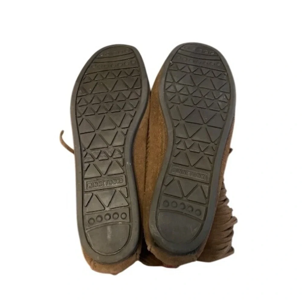 Minnetonka brand style