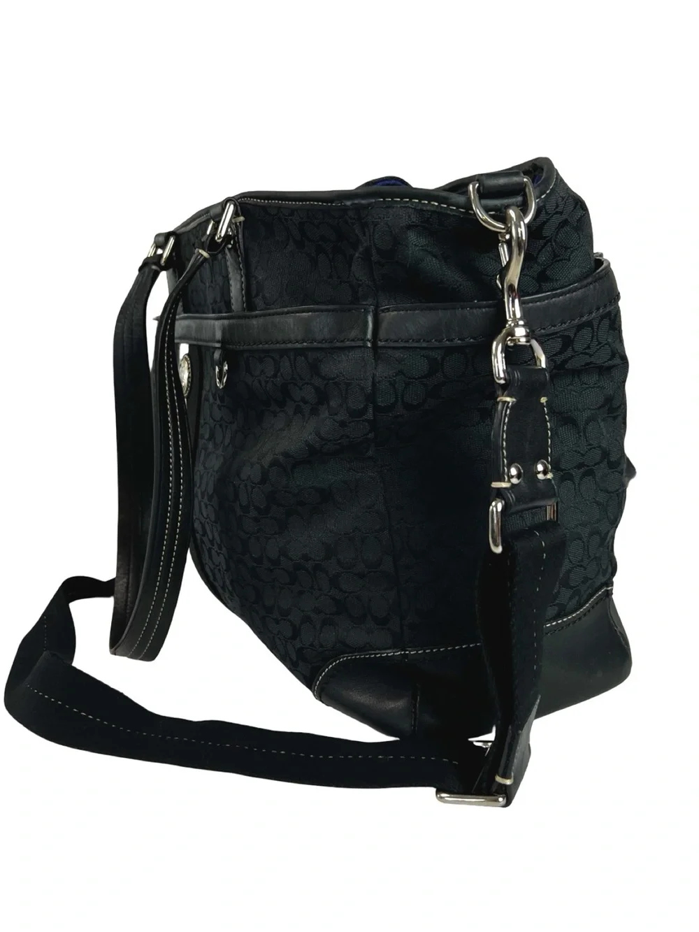 Coach width strap compartment