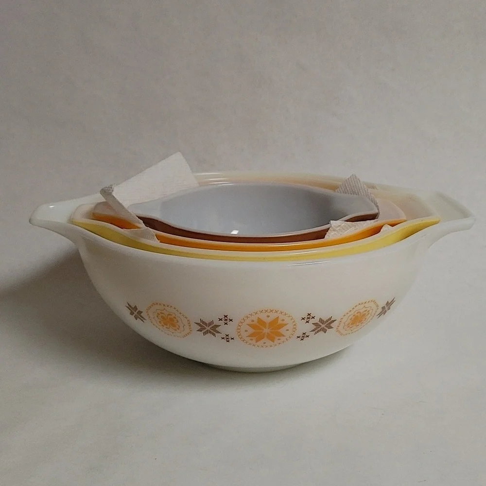 Vintage cinderella pyrex