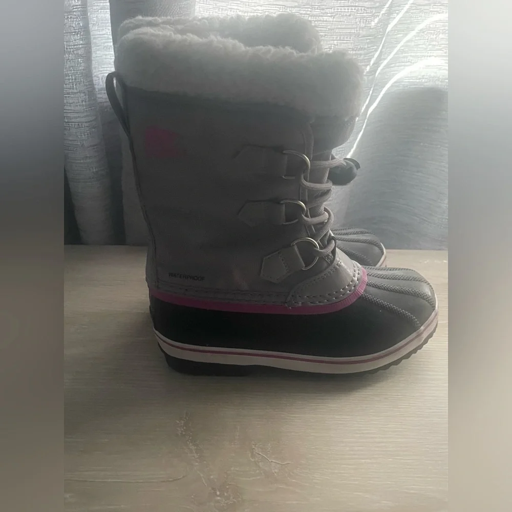 Sorel Gray and Black Boots with Pink Accents Like new Size 1