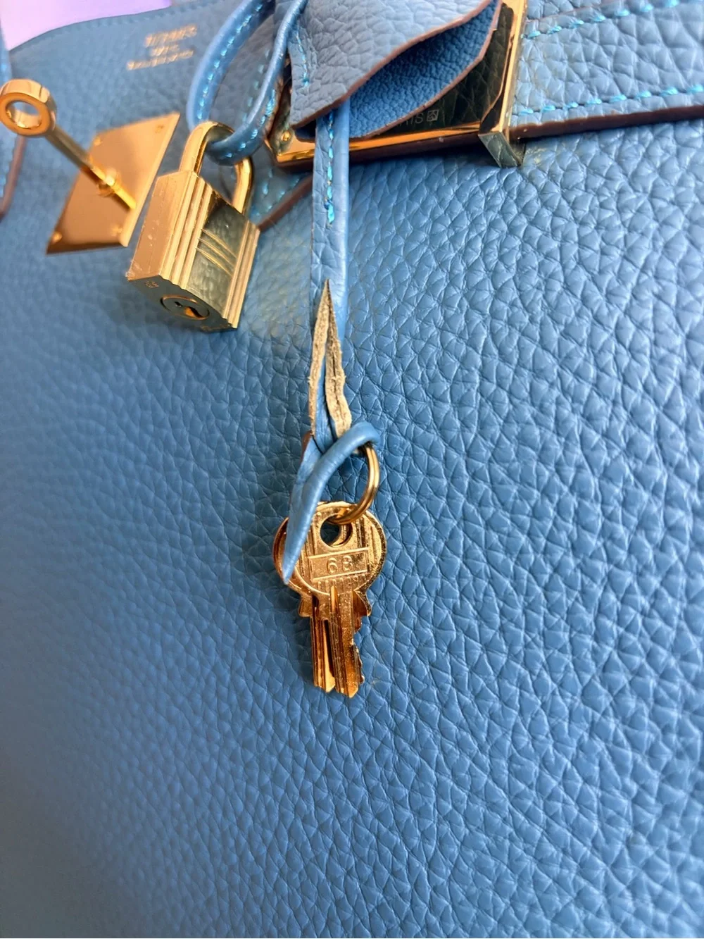 H premium blue