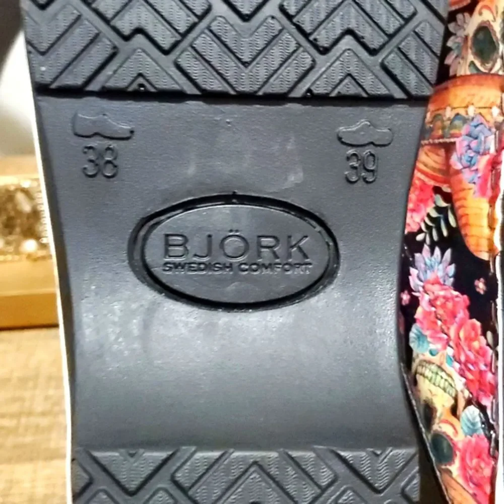 Bjork color orange