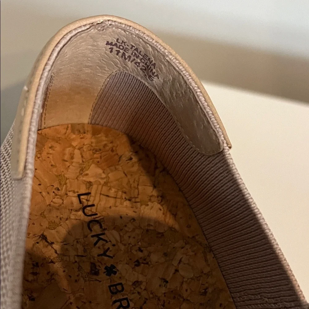 Lucky Brand secure like style