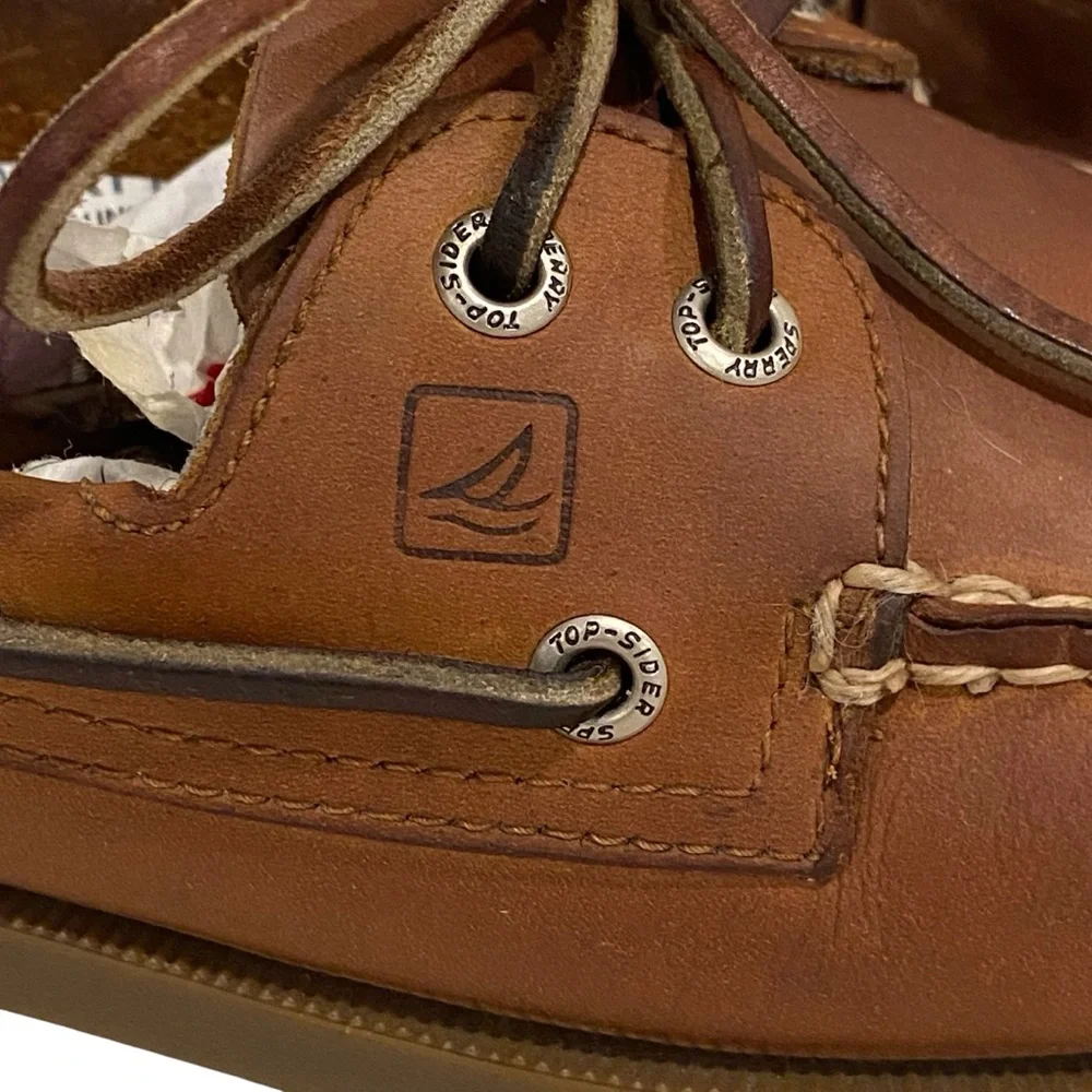 Sperry outstanding alight