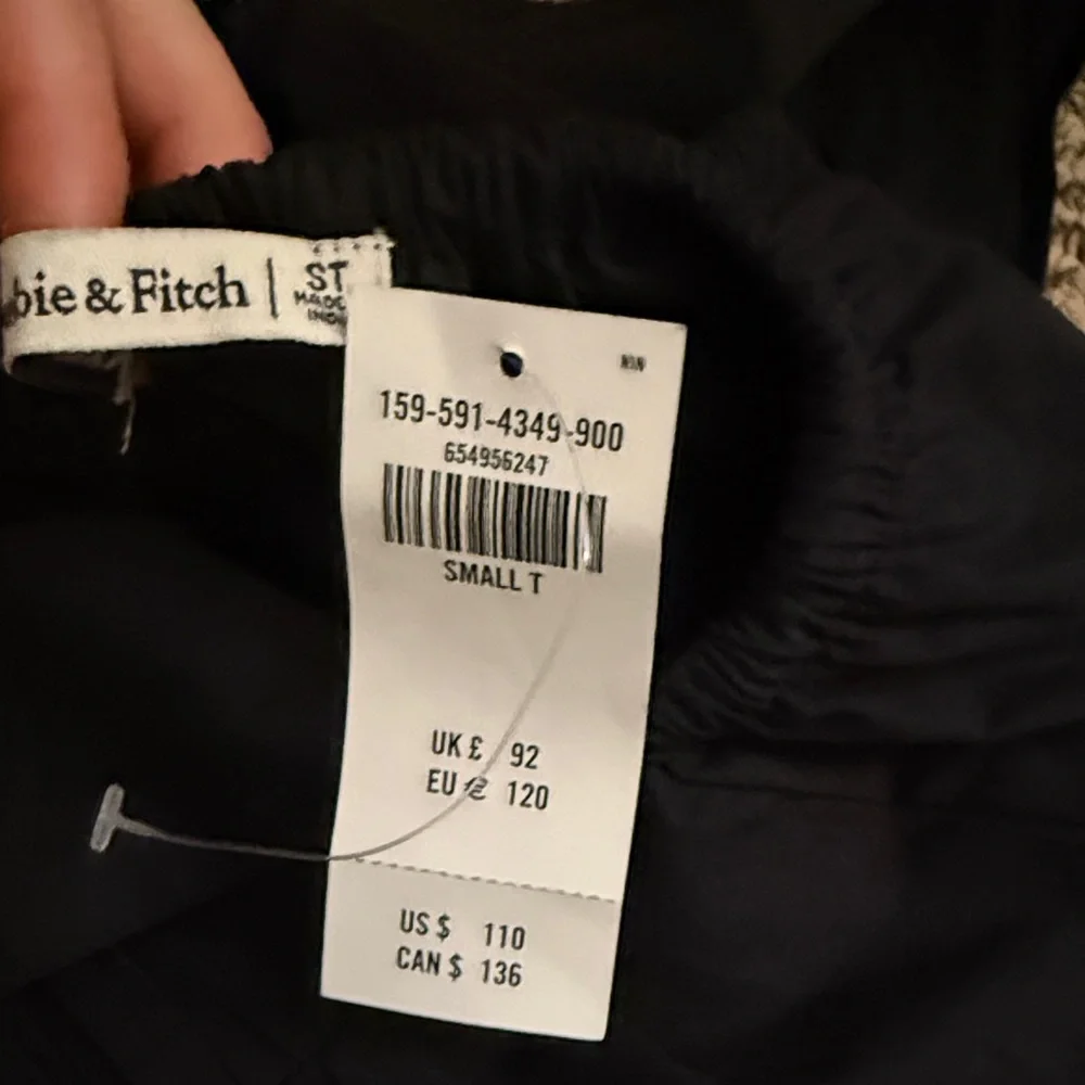 Abercrombie & Fitch this elegant