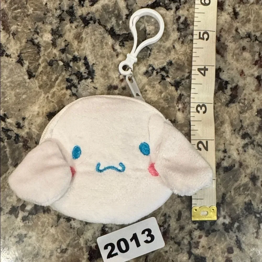 2013 Sanrio Soft Fabric Zipper Key Pouch