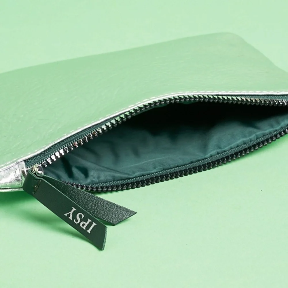 ipsy ⭐️new⭐️ silver