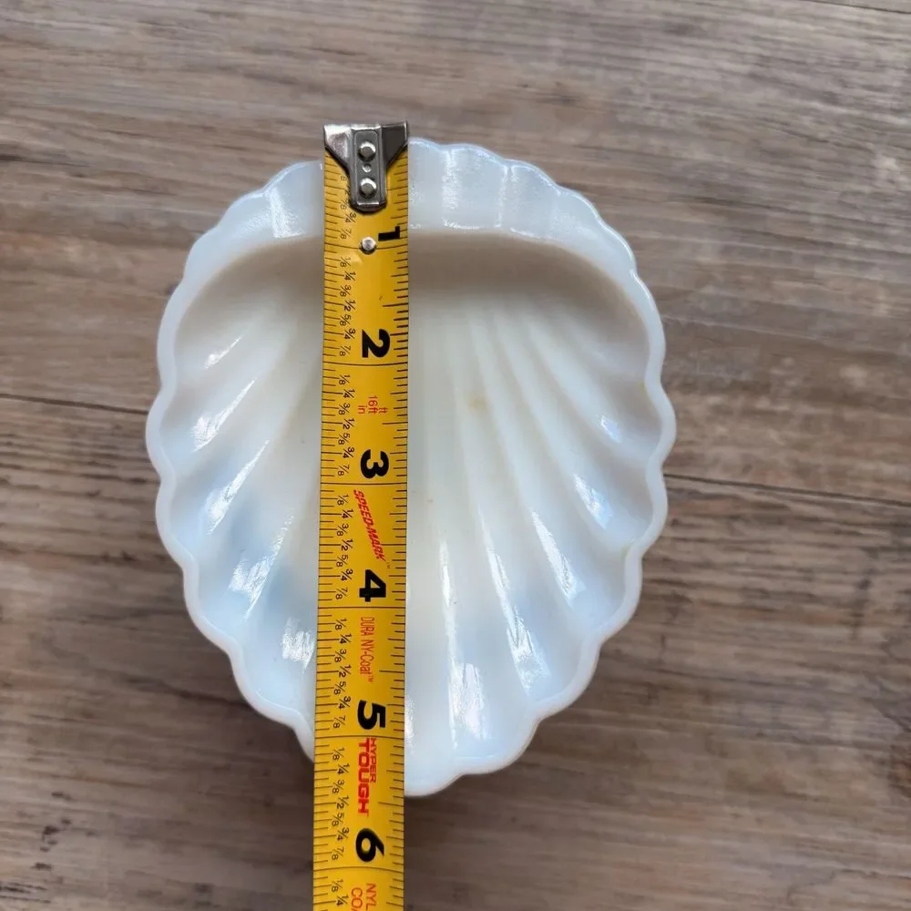 unknown vintage milk