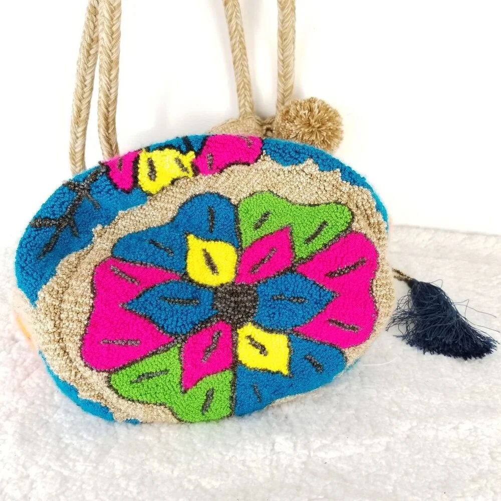N/A handwoven design