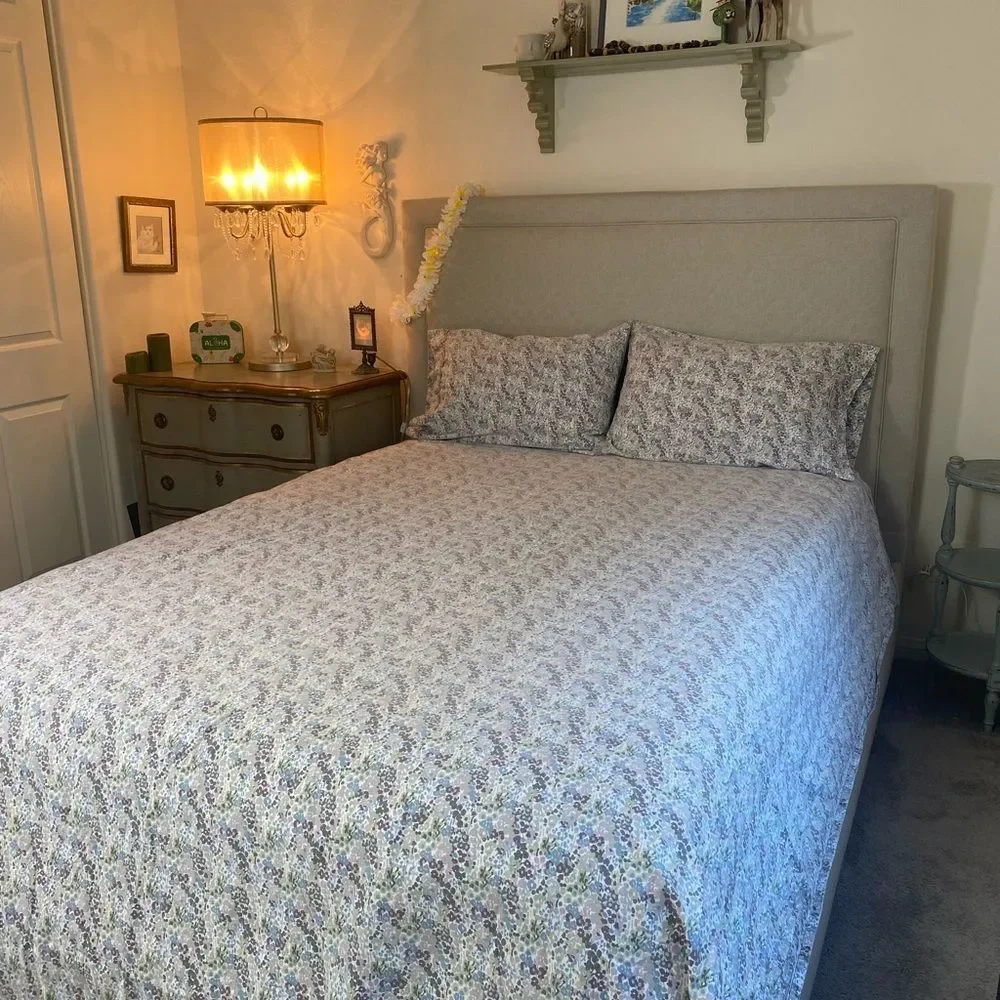 Threshold soft floral