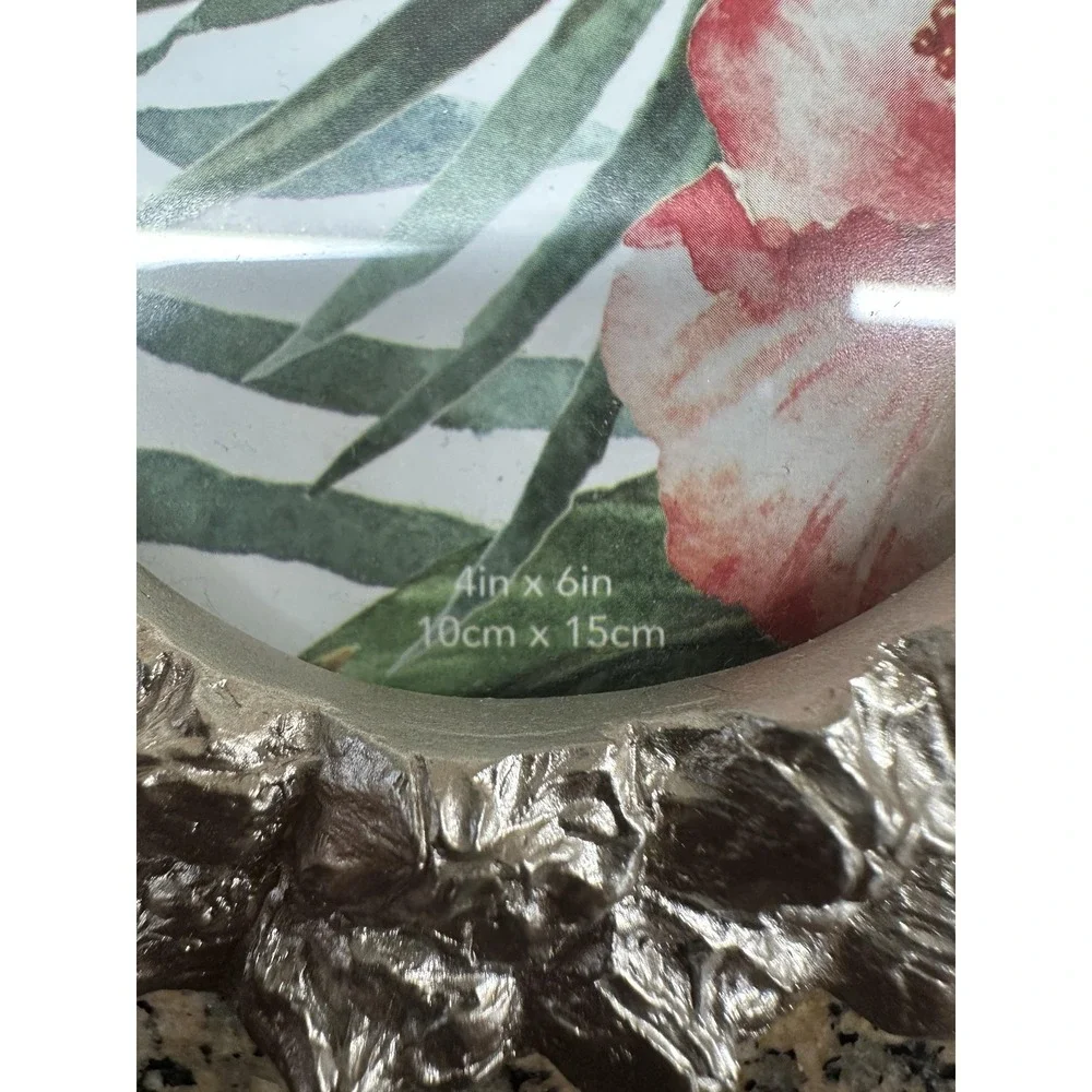 Natura Bisse item pineapple