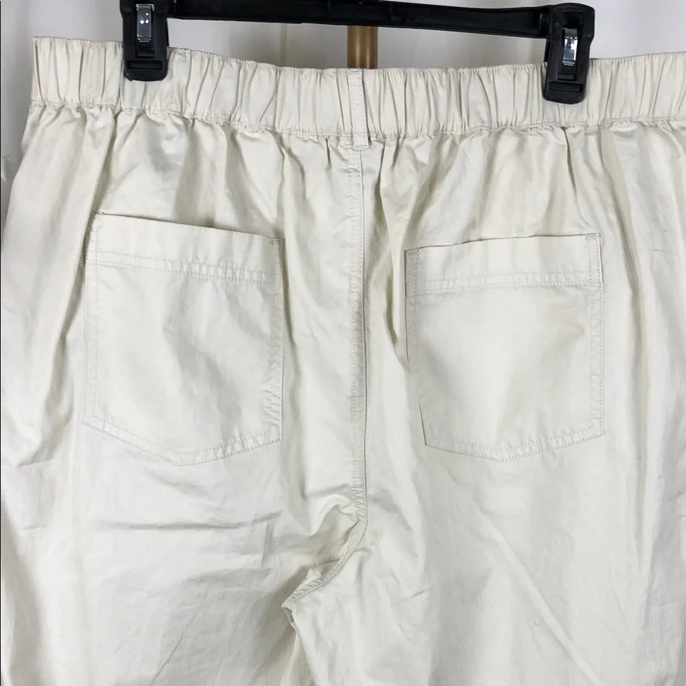 Melrose and Market classic pleated