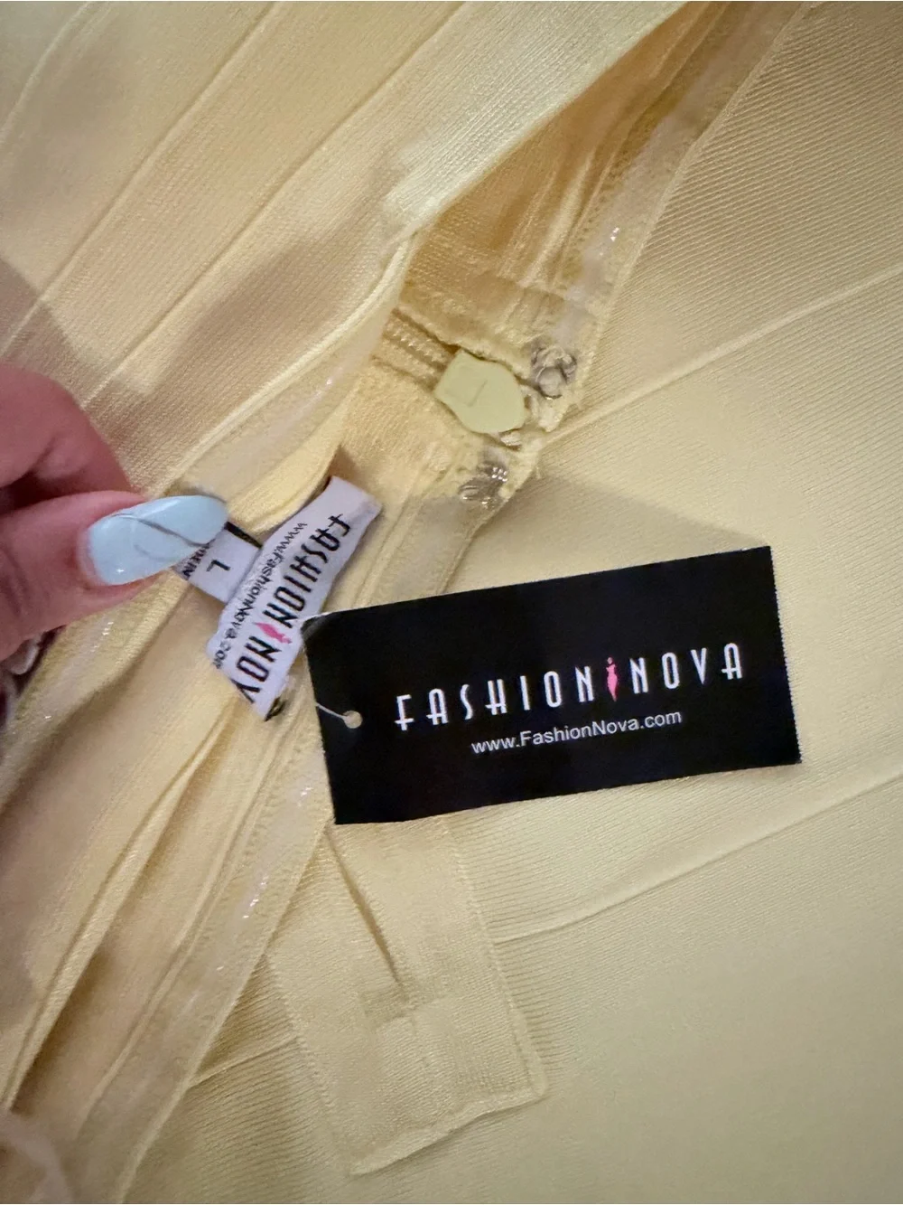 Fashion Nova figure skimming
