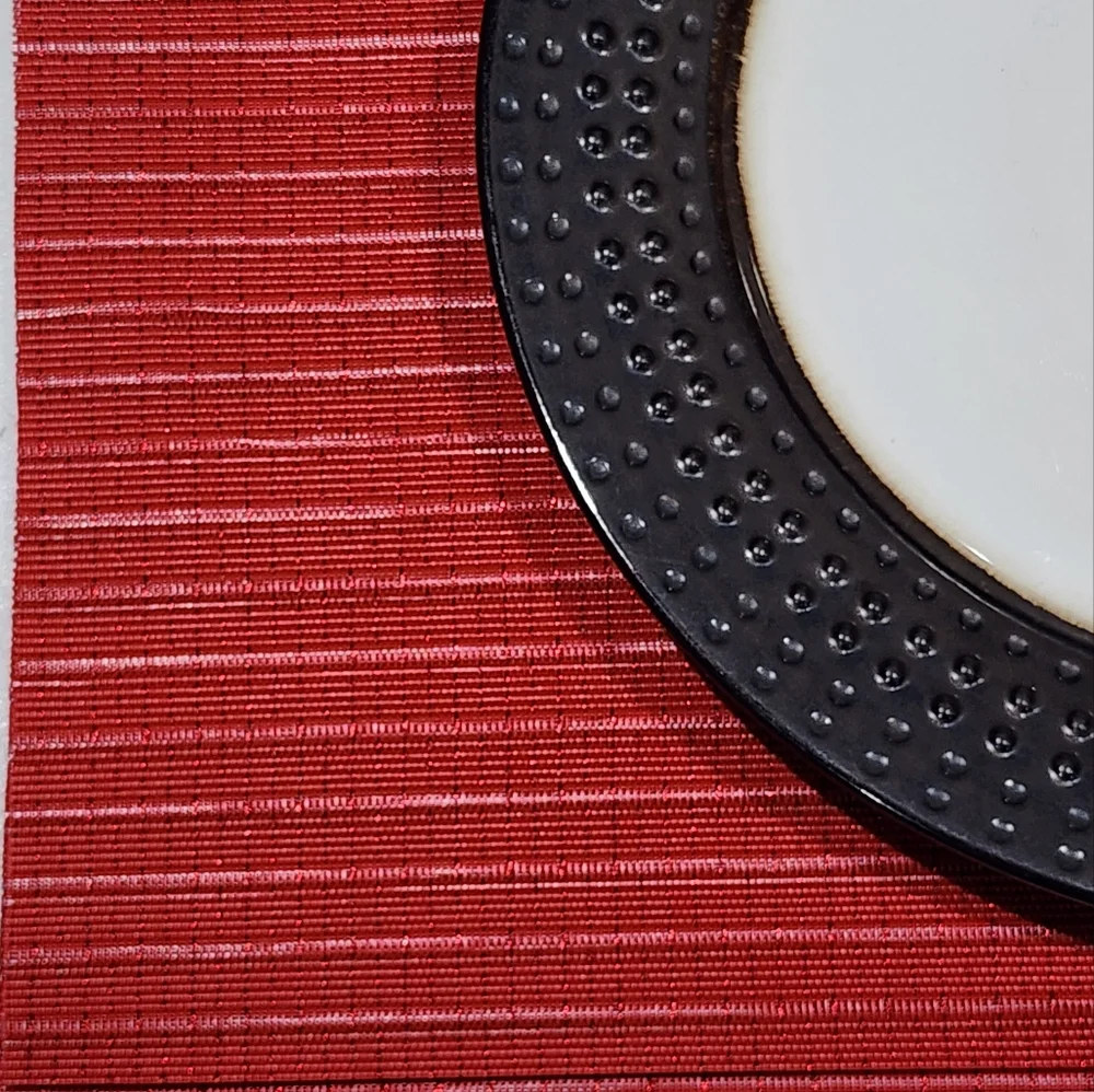 AVA Set of 6 Red Rectangular‎ Polyester Placemat 13x19in Ideal for Holiday Decor