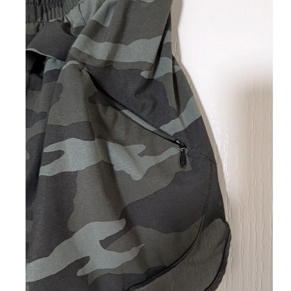 Athleta lux placket travel