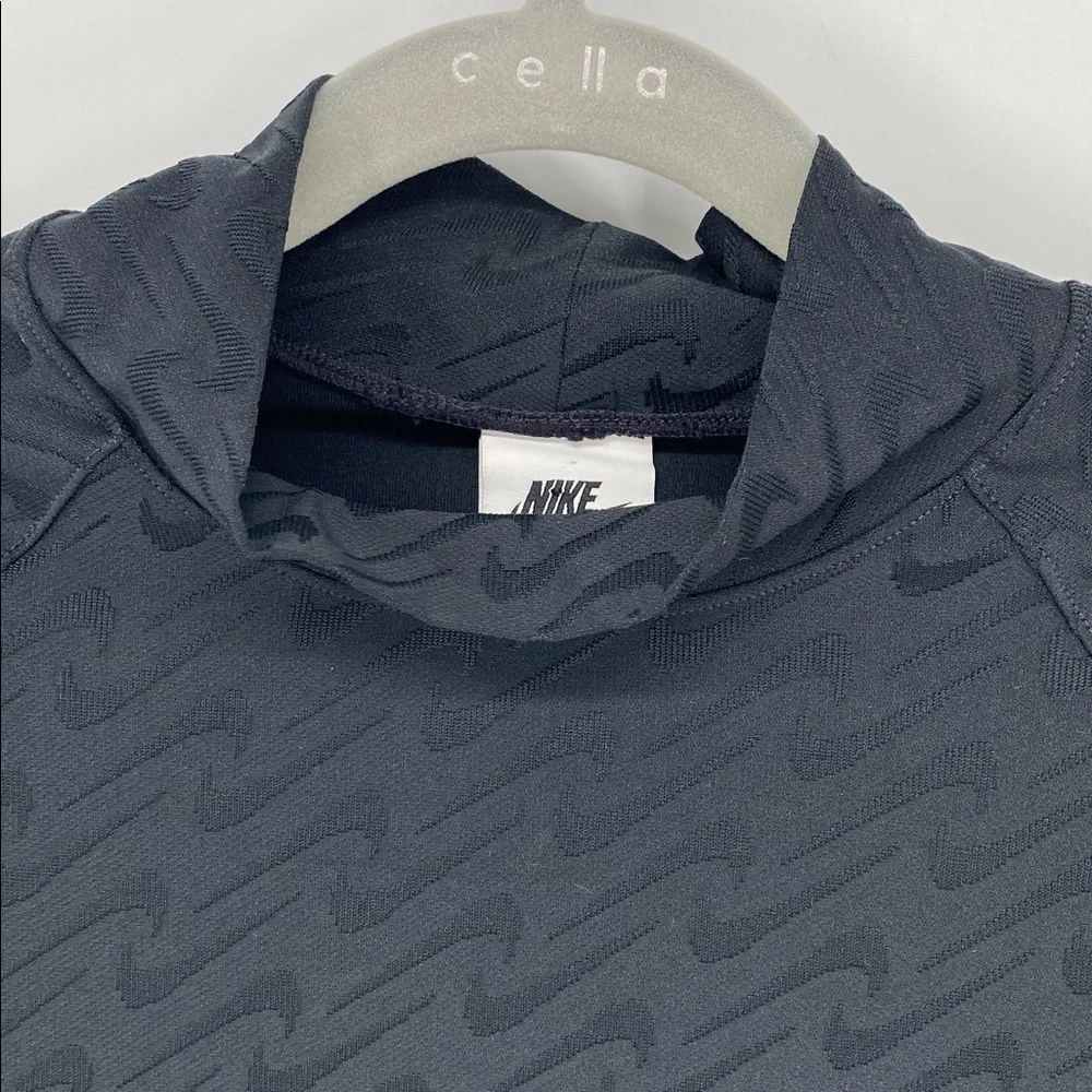 Nike stylish black