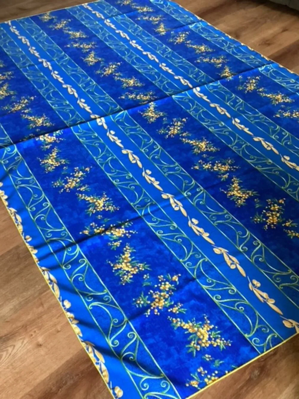 Blue & Yellow Tablecloth Rectangle 96'x60
