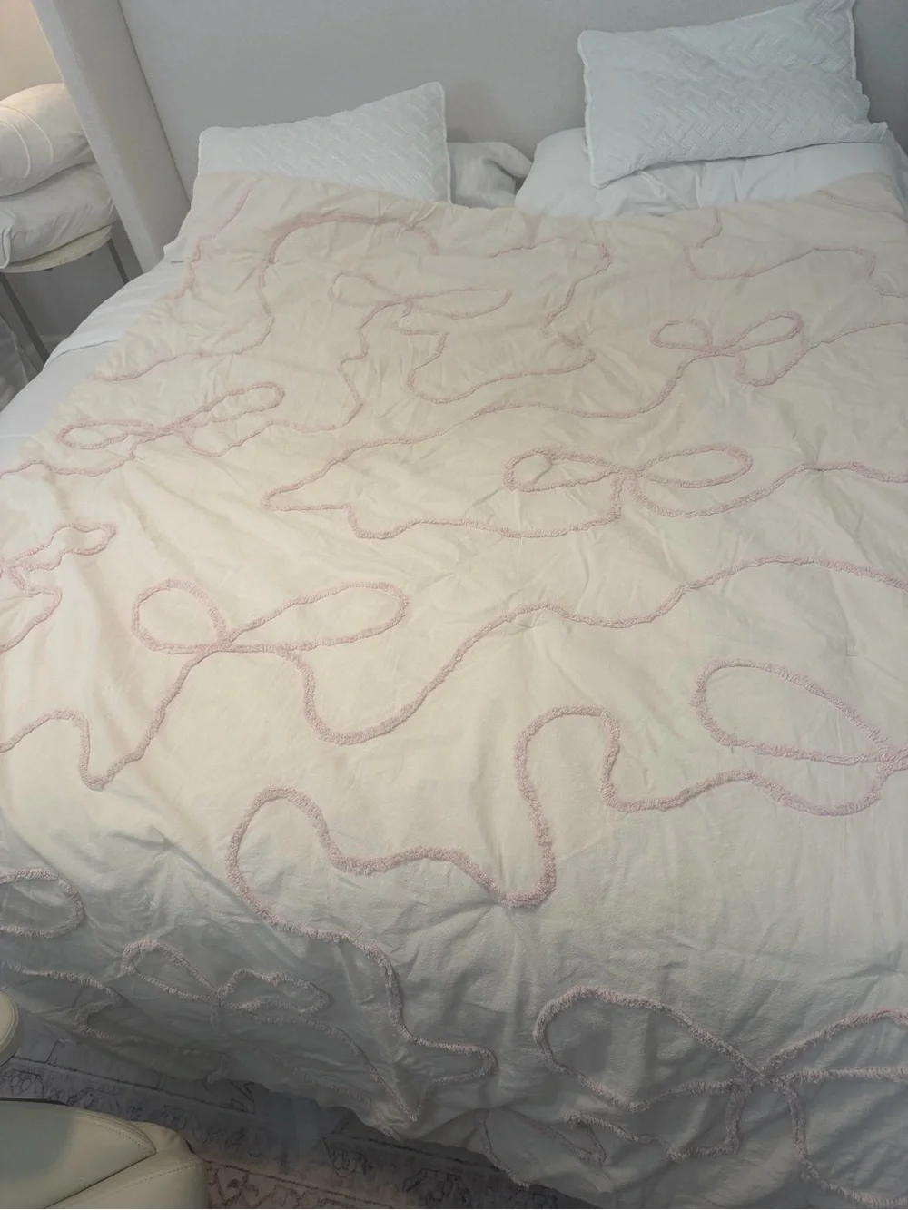 Urban Outfitters cream comforter