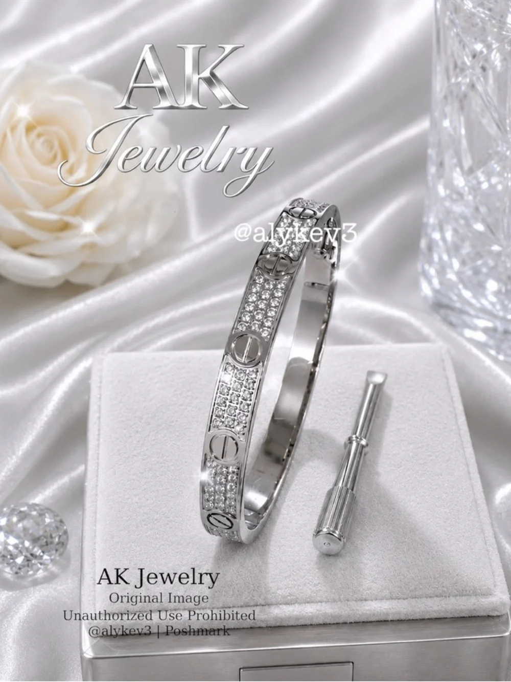 💎18k LUXURY Diamond CZ Style Design Bracelet, Bangle, Cuff, Unisex White Gold