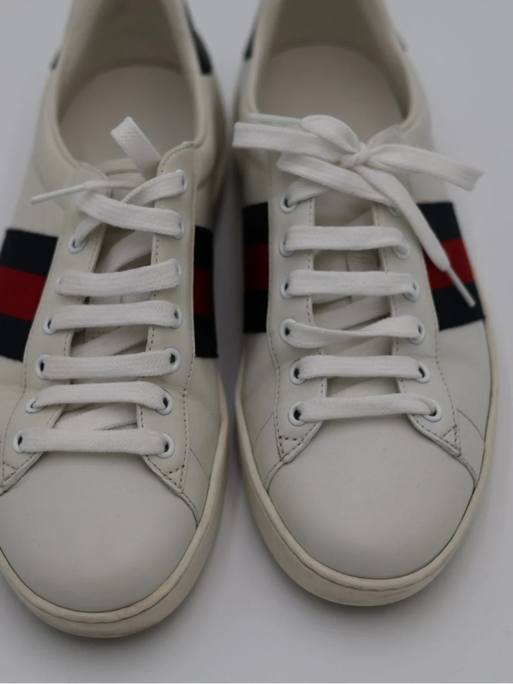 Gucci White Leather Sneakers with Red and Navy Web Stripe